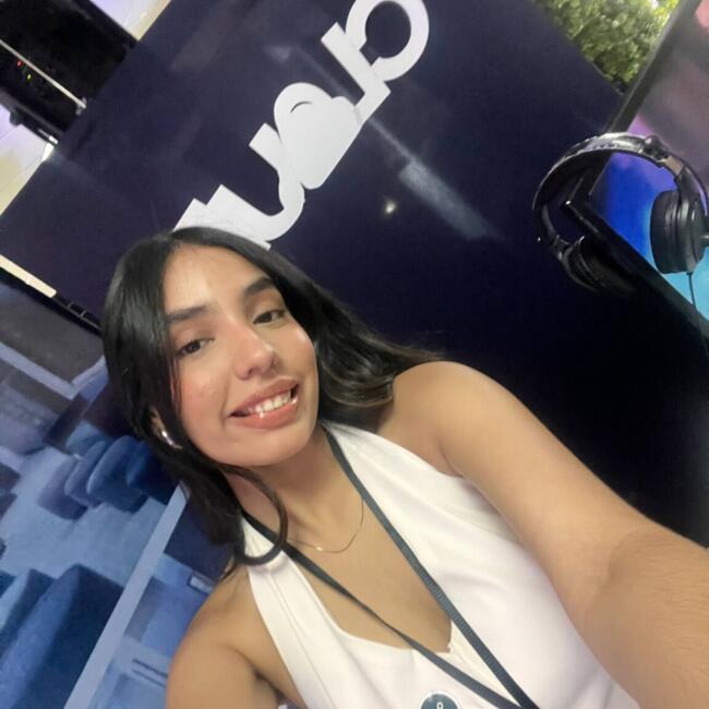 Babysitter in Maracaibo: Lore