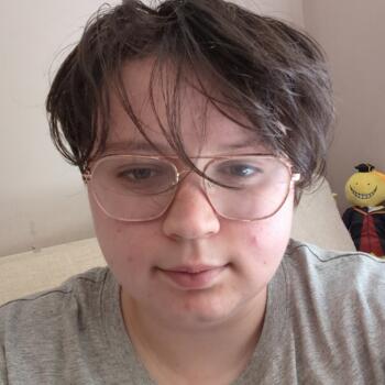 Babysitter in Brighton: Phoenix