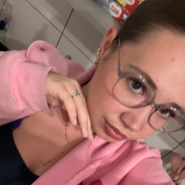 Babysitter in Cogolin: Lisa