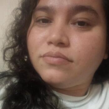 Babysitter Belém: Suzane