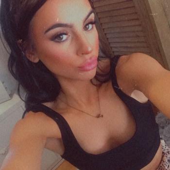 Babysitter in Doncaster: Niomi