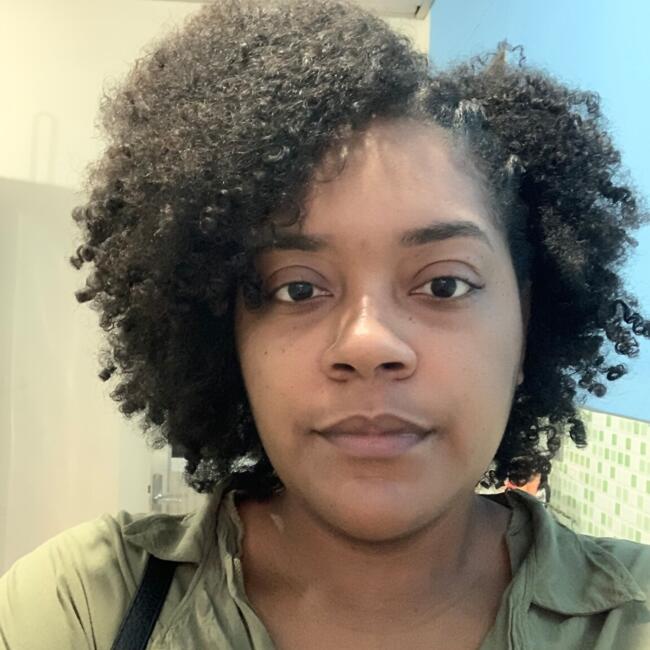 Babysitter in São Gonçalo (São Gonçalo): Thaina