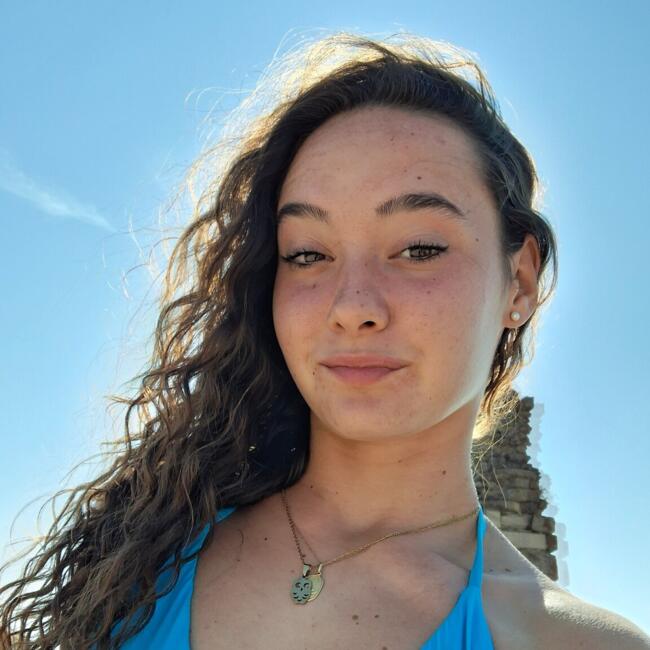 Niñera en Los Alcázares: Olivia