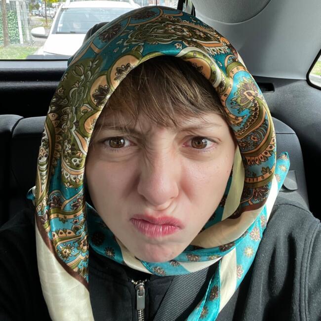 Babysitter in Hautefage-la-Tour: Louanne