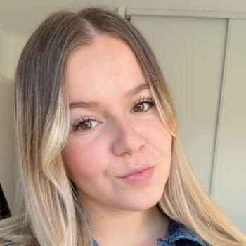 Babysitter Bagnols-sur-Cèze: Lena