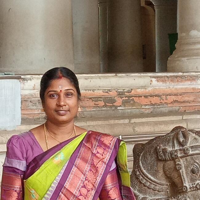 Babysitter in Chennai: Uma