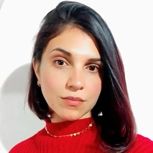 Babysitter in Cachoeirinha: Karine