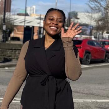 Babysitter Sheffield: Iveren