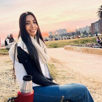 Babysitter in Artigas: Maria