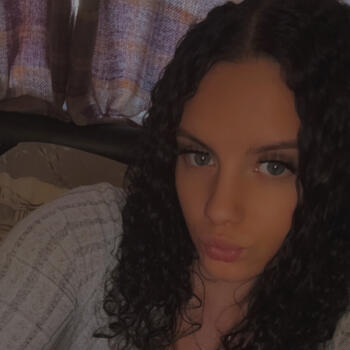 Babysitter in Melksham: Ruby