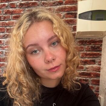 Babysitter in Villeneuve-d'Ascq: Anhelina
