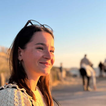 Babysitter in Bordeaux: Emie