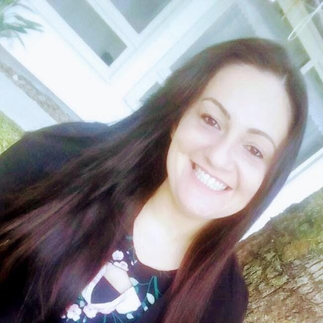 Babá em Joinville: Juliana