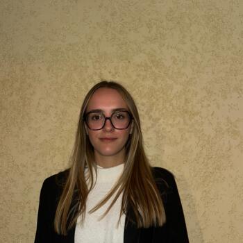 Babysitter Cercié: Nina