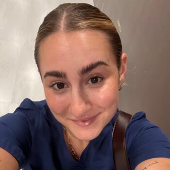 Babysitter in Basel: Lara