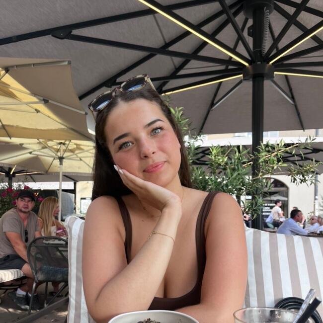 Babysitter in Chartres: Louna