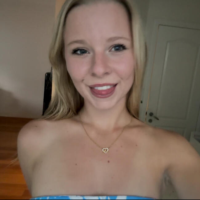 Babysitter in Gold Coast: Isabelle