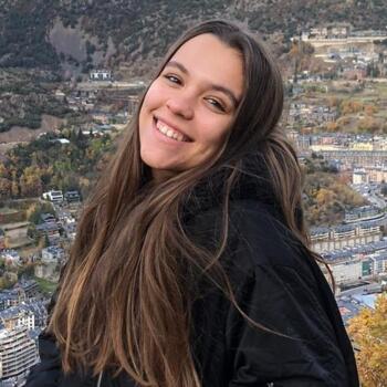 Canguro en Cornellà de Llobregat: Natàlia