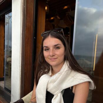 Babysitter in Bizanet: Maëlyn