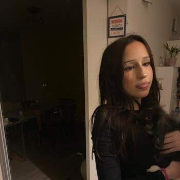 Babysitter in Carrières-sur-Seine: Andréa