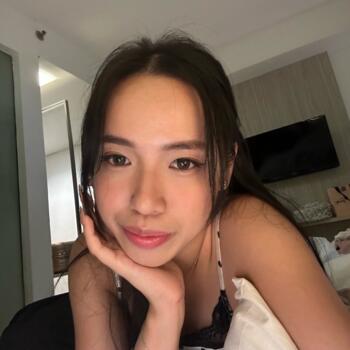 Babysitter in Singapore Island: Yi Ting