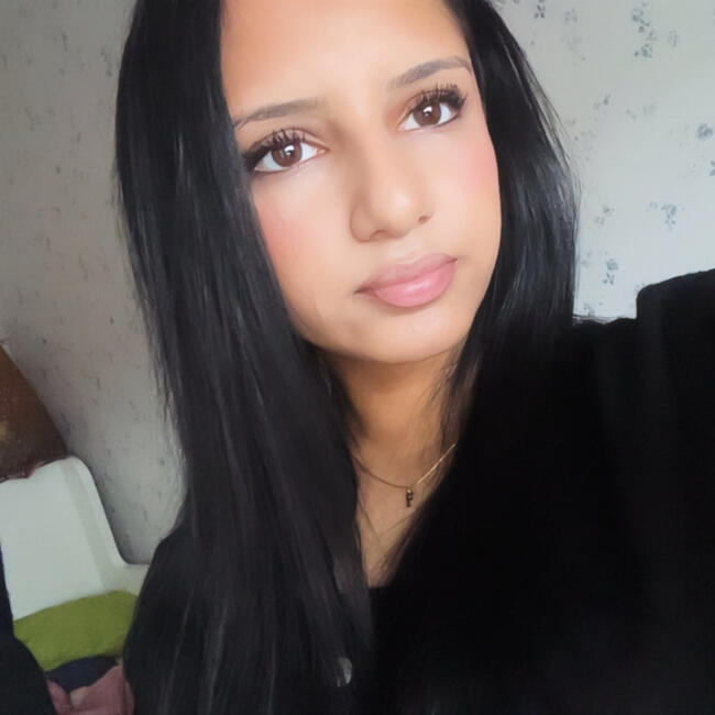 Barnvakt i Sala: Farah