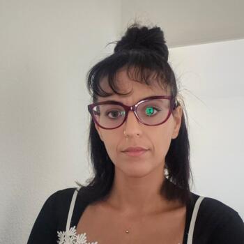Babysitting job in Le Pont-de-Beauvoisin: babysitting job Safia