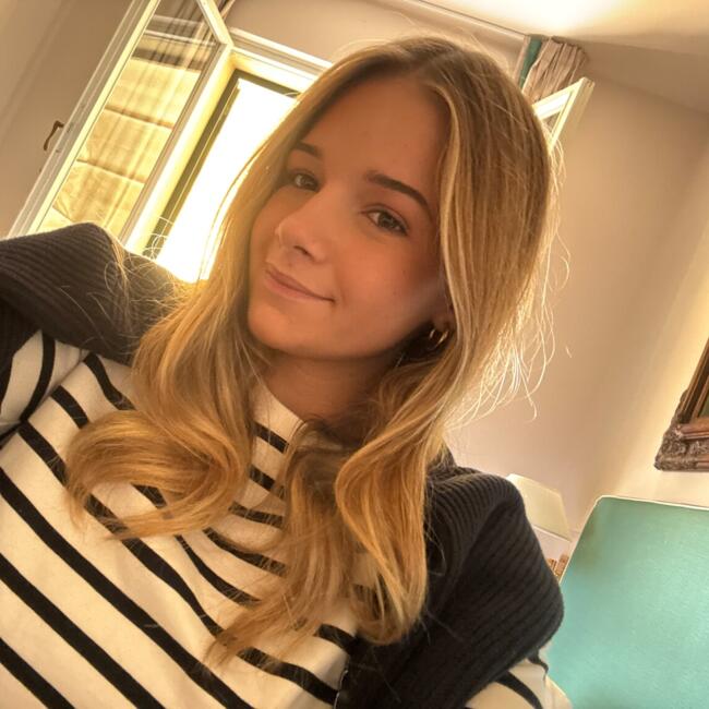 Babysitter in Nogent-sur-Marne: Jade