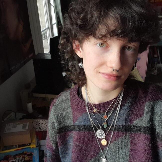 Babysitter in Rouen: Hortense