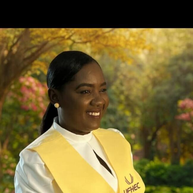 Niñera en La Altagracia: Santa