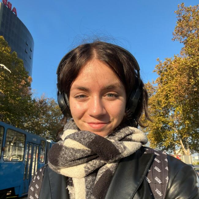 Babysitter in Podstrana - Žminjača: Antonija