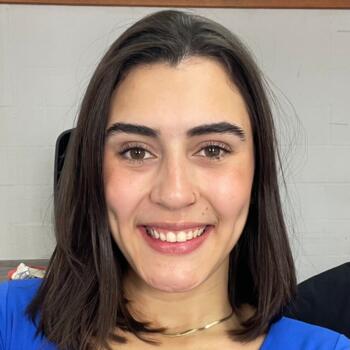 Babysitter in Canoas: Julye Ariani Furtado
