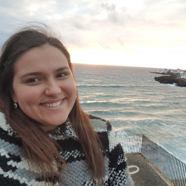 Lastenhoitaja Ponta Delgada: Bruna