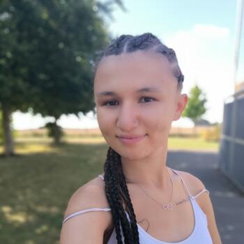 Babysitter in Amiens: Mary