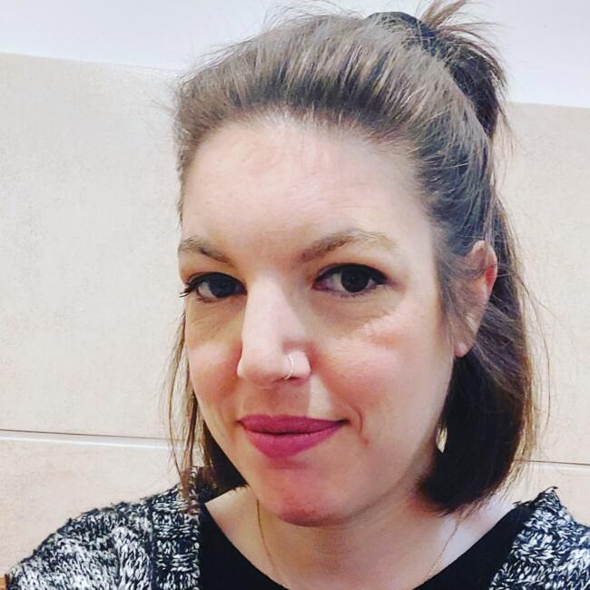 Babysitter in Athens: Μπετυ