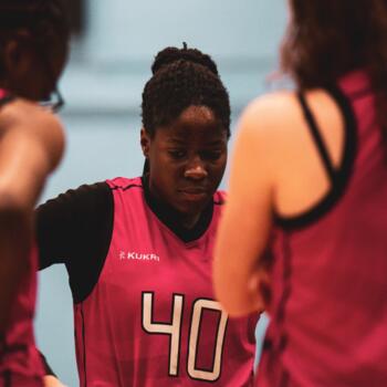 Babysitter Nottingham: Loy