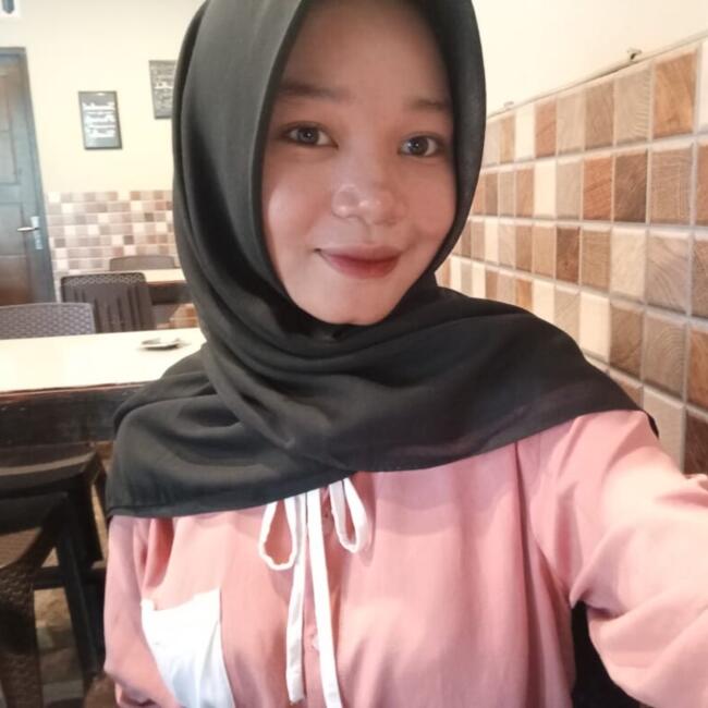 Babysitter in Karawaci: Nila