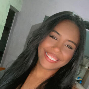 Babysitter in Urucânia: Aline