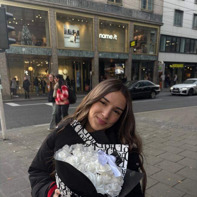 Babysitter in Leonding: Hana