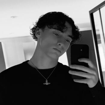 Babysitter in La Rochelle: Alexandre