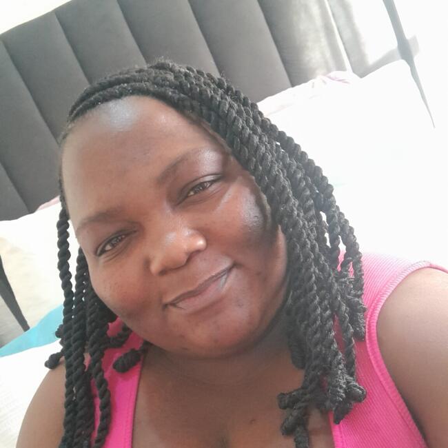Nanny in Katlehong: Mbali Praiseness