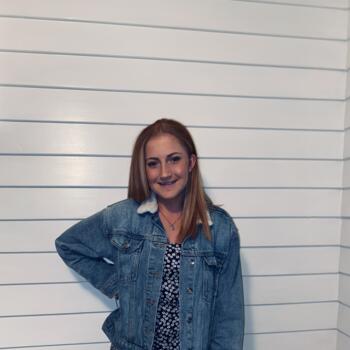 Babysitter in Palmerston North: Emma