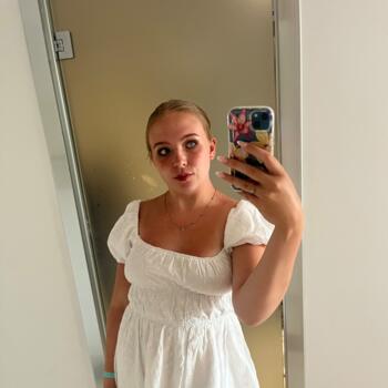 Babysitter Middlesbrough: Dani-Rose