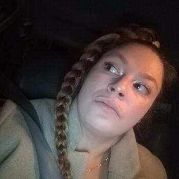 Job de garde d'enfants à Laurie: job de garde d'enfants Dina