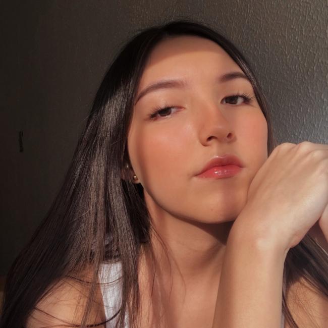 Babysitter in Caucel: Paola