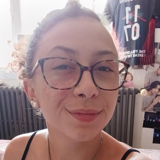 Babysitter in Poitiers: Oceane