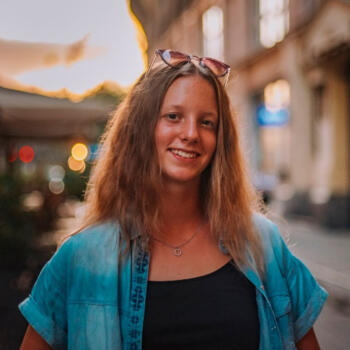 Bébiszitter: Érd: Barbi