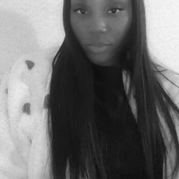 Babysitter em Aldeia de Paio Pires: Letícia Vaz Fernandes