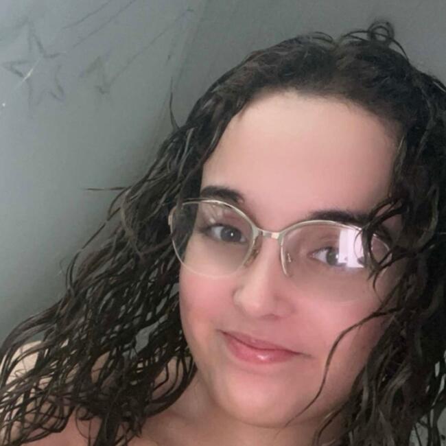 Babysitter in Saint-Germain-lès-Corbeil: Leana