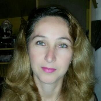 Babysitter Manaus: Ana Ruth